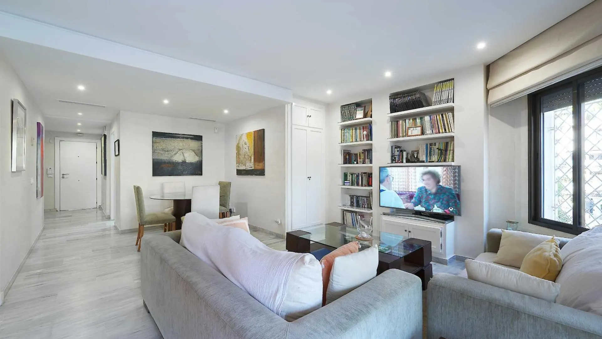 1104 First Line Beach Apartment Golden Beach Pool location