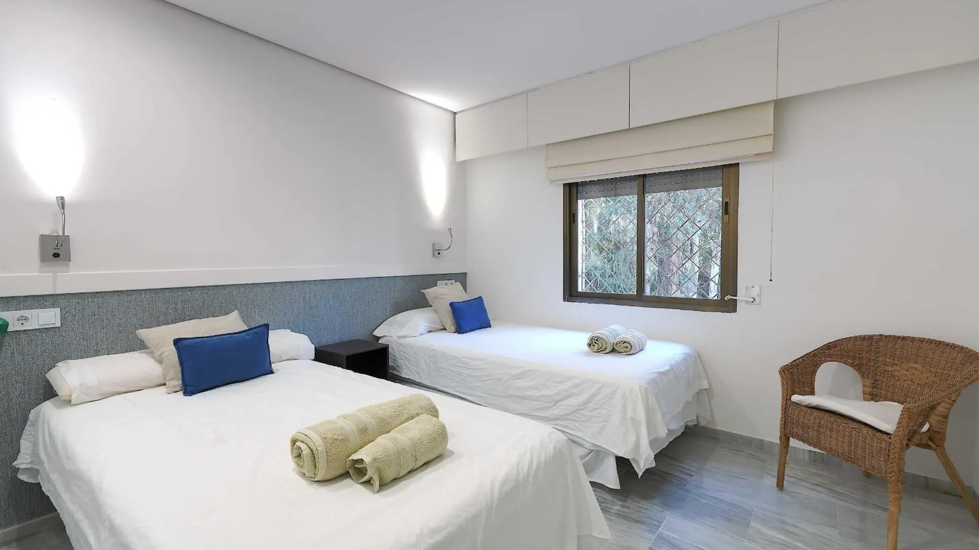 1104 First Line Beach Apartment Golden Beach Pool Marbella