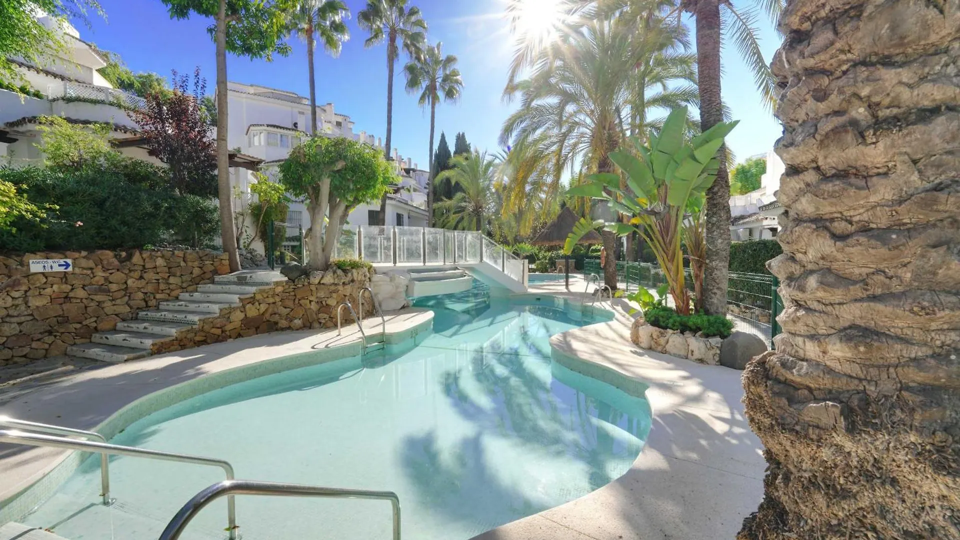 1104 First Line Beach Apartment Golden Beach Pool Marbella