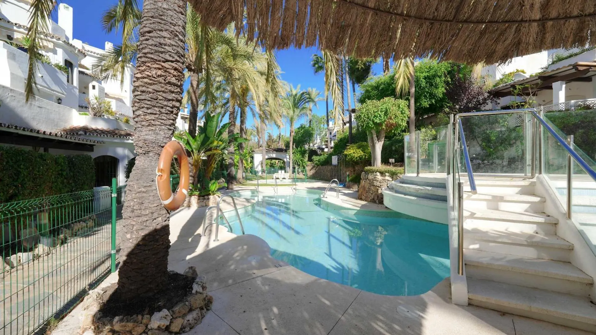 1104 First Line Beach Apartment Golden Beach Pool Marbellac