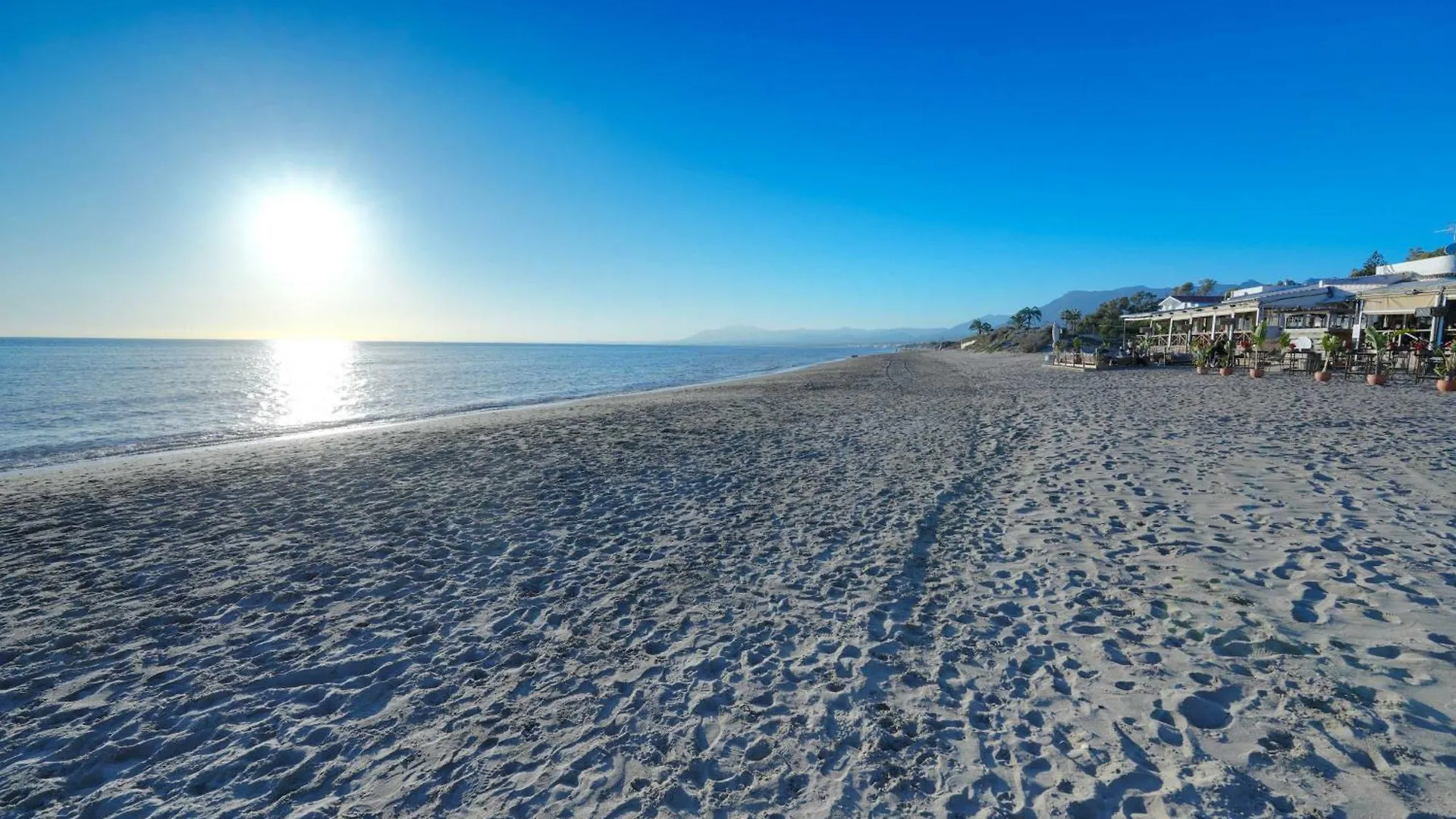 1104 First Line Beach Apartment Golden Beach Pool Marbellac